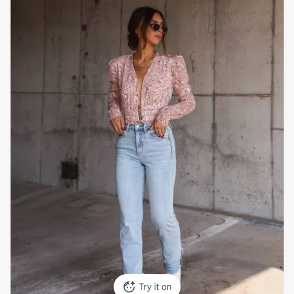 FORE blouse - Picture 2 of 10